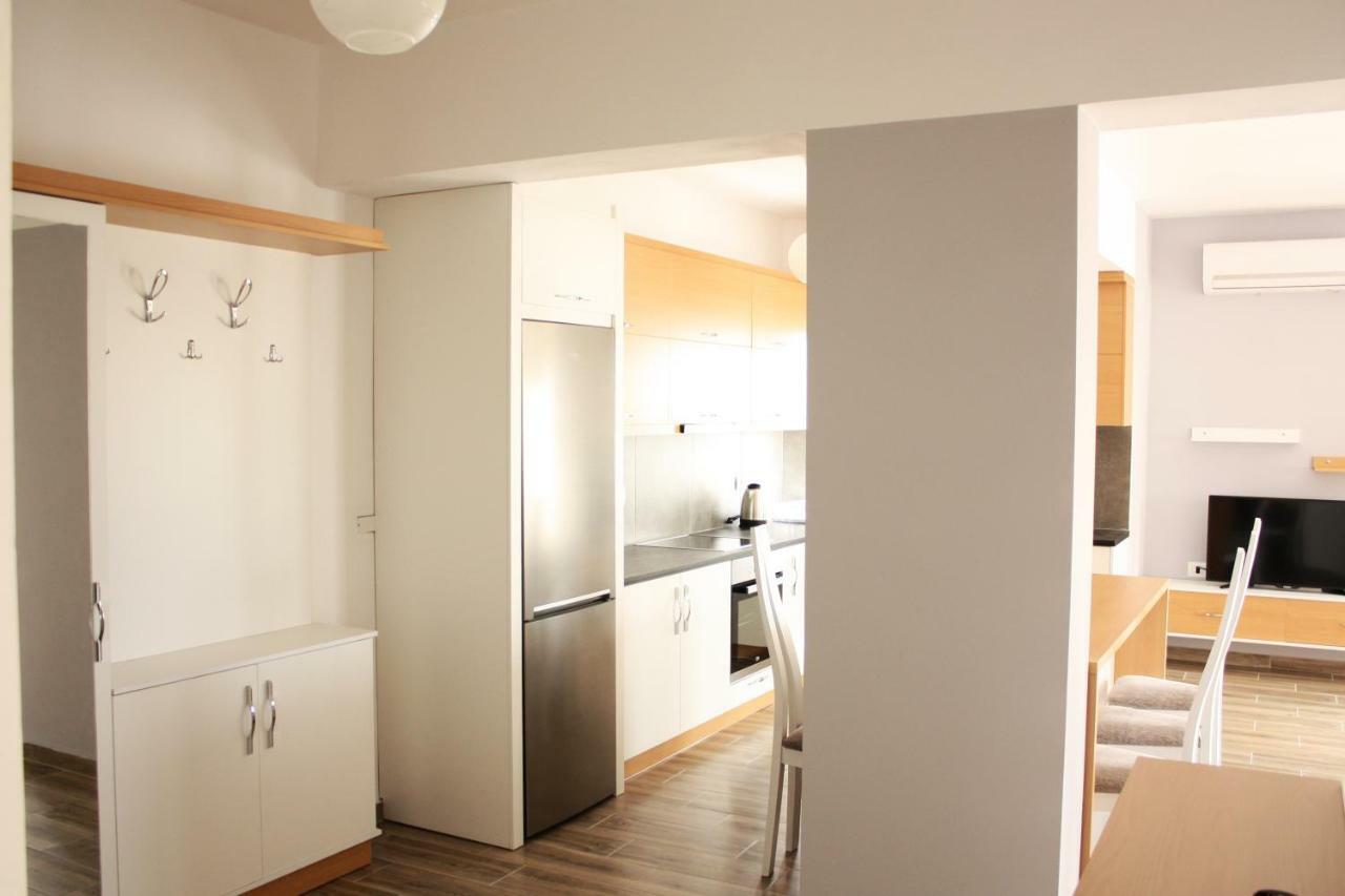 Alexandra'S Apartments ساراندا المظهر الخارجي الصورة