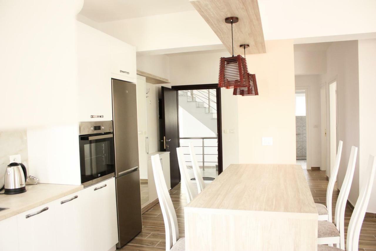 Alexandra'S Apartments ساراندا المظهر الخارجي الصورة