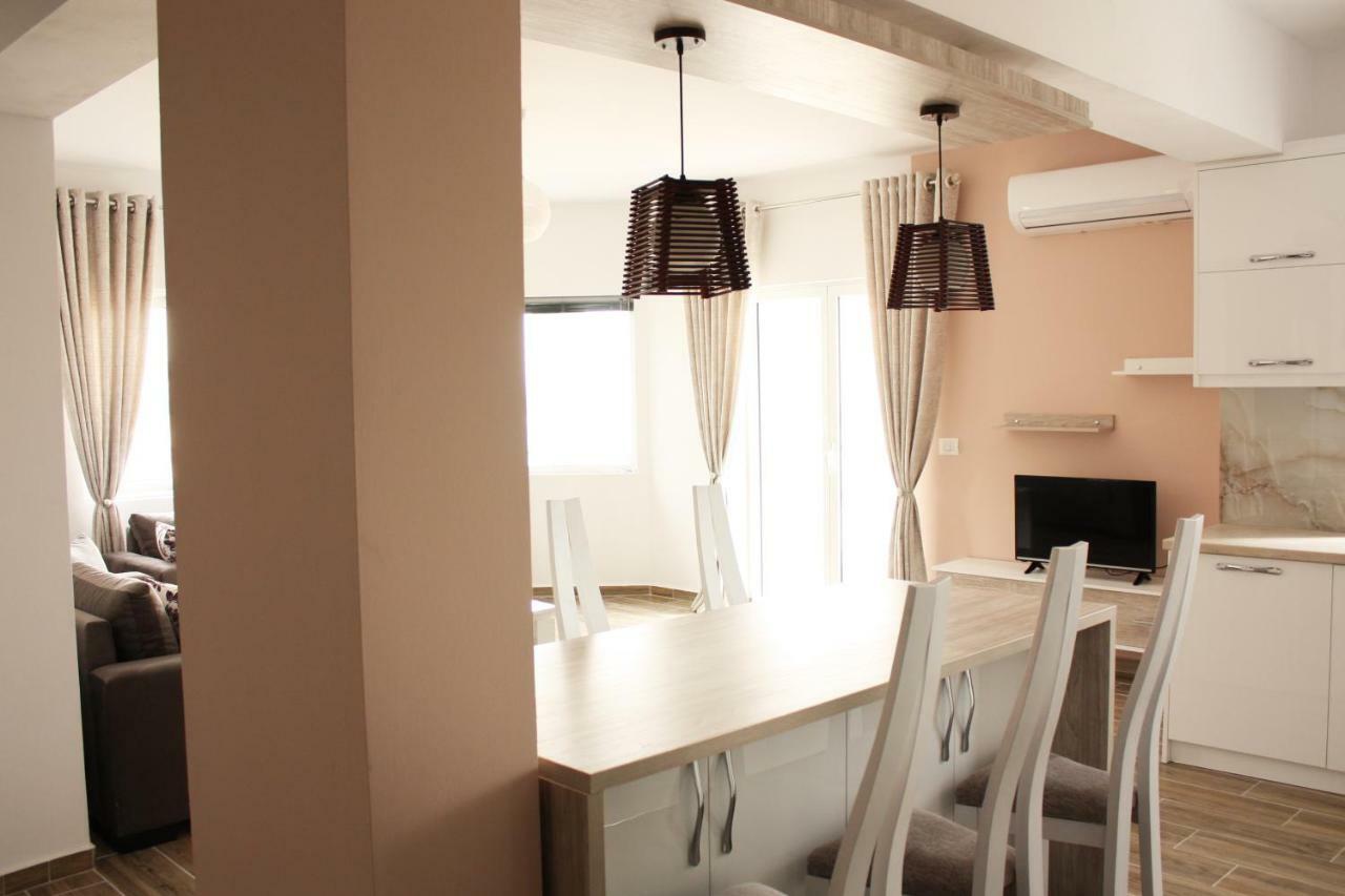 Alexandra'S Apartments ساراندا المظهر الخارجي الصورة