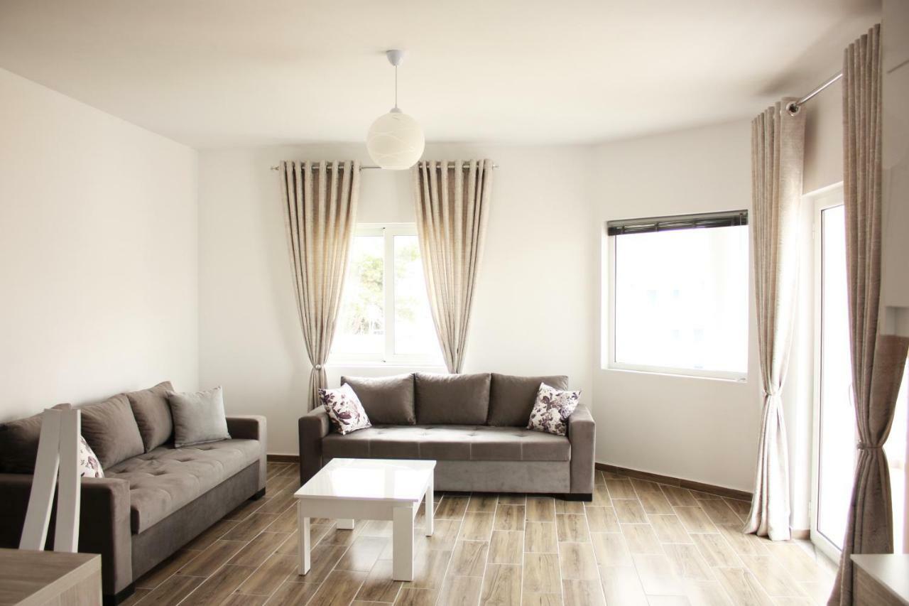 Alexandra'S Apartments ساراندا المظهر الخارجي الصورة