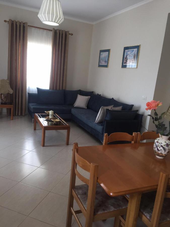 Alexandra'S Apartments ساراندا المظهر الخارجي الصورة