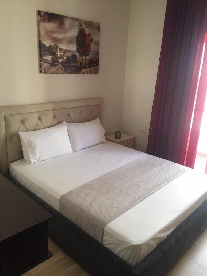 Alexandra'S Apartments ساراندا المظهر الخارجي الصورة
