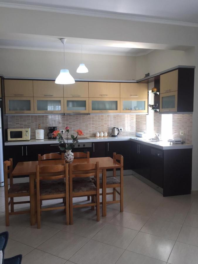 Alexandra'S Apartments ساراندا المظهر الخارجي الصورة